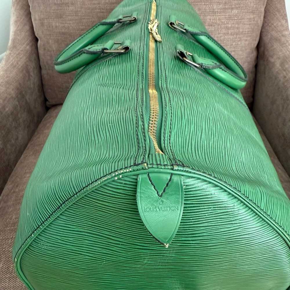Authentic Louis Vuitton unisex Keepall 55 travel bag  green Epi leather large - Picture 16 of 16